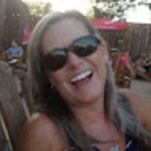 Meet your Posher, Leslie